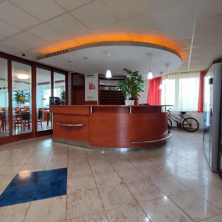 Ξενοδοχείο Jurki Dom