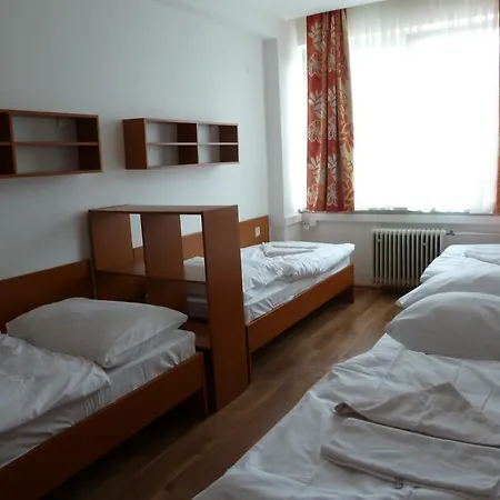 Ξενοδοχείο Jurki Dom