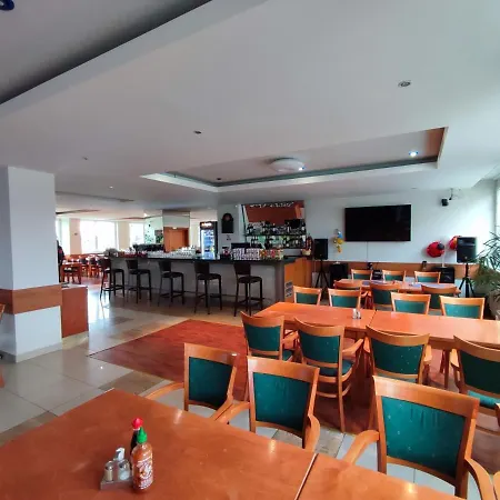 فندق Jurki Dom 3*